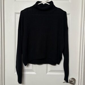 H&M black knit turtle neck